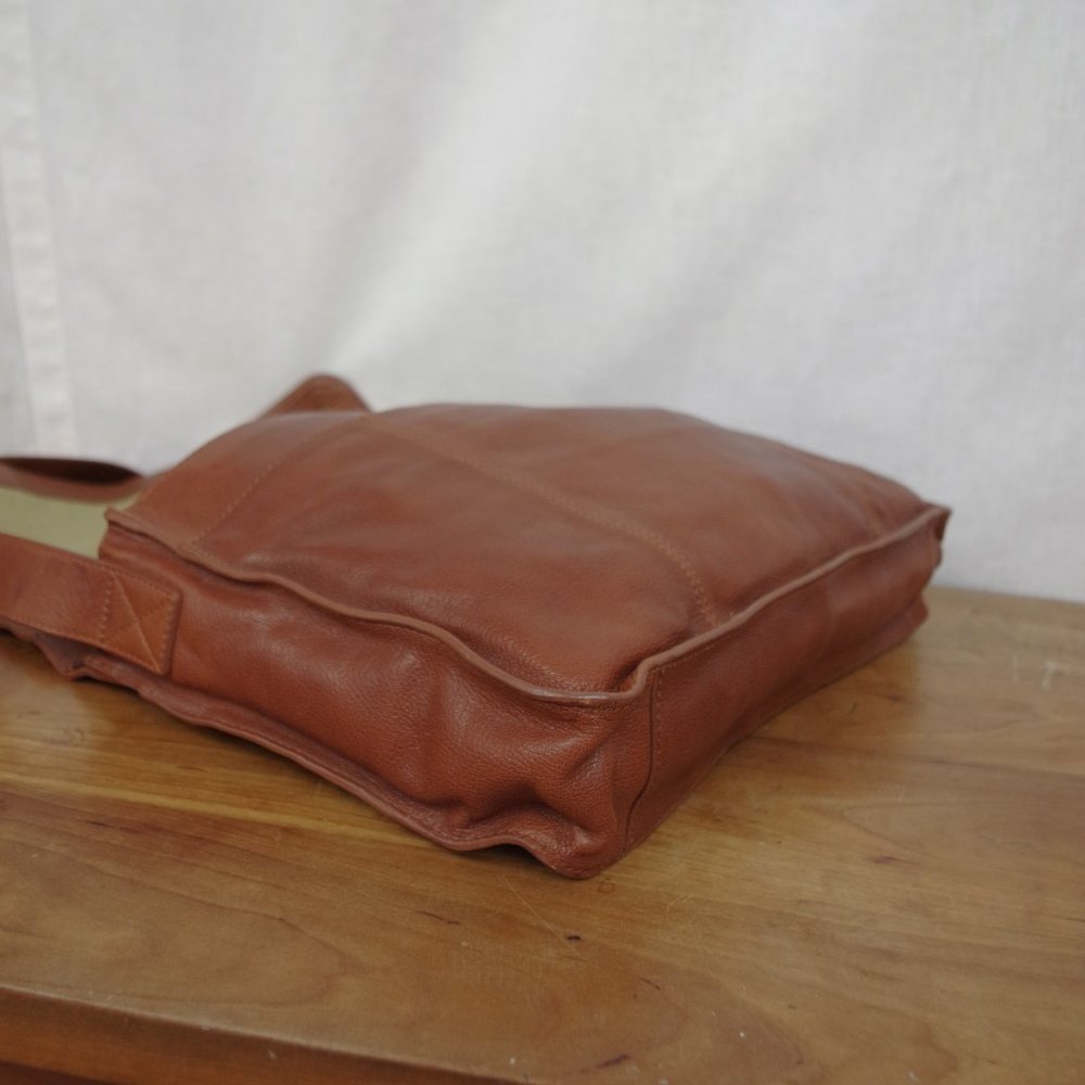 Cole Haan Brown Leather Messenger Bag WIth Laptop Compartment - Picture 10 of 12